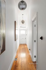 https://images.listonce.com.au/custom/160x/listings/24-mitchell-street-northcote-vic-3070/380/01691380_img_05.jpg?IIItcIox1Oc