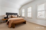 https://images.listonce.com.au/custom/160x/listings/24-neville-street-albert-park-vic-3206/488/01937488_img_08.jpg?2Kv_r5vcZ70