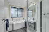 https://images.listonce.com.au/custom/160x/listings/24-nickson-close-bayswater-north-vic-3153/233/01287233_img_10.jpg?ruFshNvvjfI