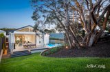 https://images.listonce.com.au/custom/160x/listings/24-oxford-road-sorrento-vic-3943/835/01913835_img_14.jpg?T06znKhSjFc