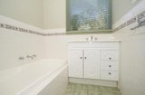 https://images.listonce.com.au/custom/160x/listings/24-panoramic-grove-glen-waverley-vic-3150/227/01700227_img_01.jpg?1UFsqvHBa5k