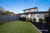 https://images.listonce.com.au/custom/160x/listings/24-pasadena-crescent-bentleigh-east-vic-3165/093/01975093_img_02.jpg?VQYLGJf7tLk