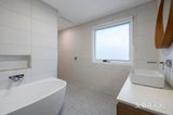 https://images.listonce.com.au/custom/160x/listings/24-pasadena-crescent-bentleigh-east-vic-3165/093/01975093_img_14.jpg?BLgY6PGK-Lk