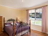 https://images.listonce.com.au/custom/160x/listings/24-pembroke-road-mooroolbark-vic-3138/519/01524519_img_08.jpg?jYq2p7cB4DY