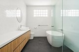 https://images.listonce.com.au/custom/160x/listings/24-plummer-court-mentone-vic-3194/136/01727136_img_01.jpg?XyhRfFxBaig