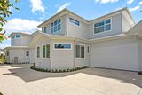 https://images.listonce.com.au/custom/160x/listings/24-plummer-court-mentone-vic-3194/136/01727136_img_05.jpg?fhI2IDiS7WM