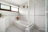 https://images.listonce.com.au/custom/160x/listings/24-renshaw-drive-eltham-vic-3095/718/01913718_img_09.jpg?0FzThH8LBYo