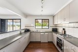 https://images.listonce.com.au/custom/160x/listings/24-richards-court-scarsdale-vic-3351/942/01986942_img_07.jpg?u_zGcmbqMfM