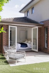 https://images.listonce.com.au/custom/160x/listings/24-rosedale-road-glen-iris-vic-3146/602/01810602_img_09.jpg?LpLcrCD49cY