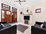 https://images.listonce.com.au/custom/160x/listings/24-rothesay-avenue-elwood-vic-3184/765/01794765_img_05.jpg?jDCr6l2HJgA