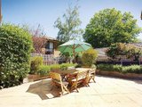 https://images.listonce.com.au/custom/160x/listings/24-scheele-street-surrey-hills-vic-3127/670/01684670_img_05.jpg?8D-DpKwMTYs
