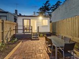 https://images.listonce.com.au/custom/160x/listings/24-selbourne-street-hawthorn-vic-3122/191/00829191_img_09.jpg?_sTKCGjqEZs