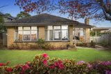 https://images.listonce.com.au/custom/160x/listings/24-simpson-drive-mount-waverley-vic-3149/043/01705043_img_08.jpg?AJU-WX7lUWk