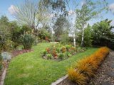 https://images.listonce.com.au/custom/160x/listings/24-singleton-road-balwyn-north-vic-3104/927/01684927_img_07.jpg?AbJS1_zsEJo
