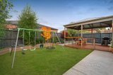 https://images.listonce.com.au/custom/160x/listings/24-sissinghurst-parade-mernda-vic-3754/432/01369432_img_16.jpg?k-KvuhBcRBE