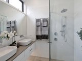 https://images.listonce.com.au/custom/160x/listings/24-st-helens-road-hawthorn-east-vic-3123/180/01024180_img_09.jpg?TvEB8gwCACA