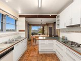 https://images.listonce.com.au/custom/160x/listings/24-strathaird-street-strathmore-vic-3041/384/00847384_img_07.jpg?7pZgNirMzo0