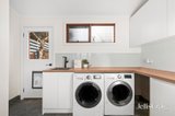 https://images.listonce.com.au/custom/160x/listings/24-struan-avenue-mooroolbark-vic-3138/918/01950918_img_21.jpg?ra8yCqkta6I