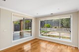 https://images.listonce.com.au/custom/160x/listings/24-tallis-grove-doreen-vic-3754/537/01821537_img_03.jpg?PKF5jDytSm4