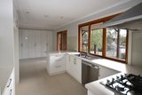 https://images.listonce.com.au/custom/160x/listings/24-the-brentwoods-chirnside-park-vic-3116/565/01722565_img_09.jpg?m4FkSgxQ2gY