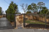 https://images.listonce.com.au/custom/160x/listings/24-the-glen-donvale-vic-3111/957/01938957_img_01.jpg?SYHtGJXFg48
