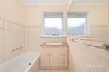 https://images.listonce.com.au/custom/160x/listings/24-thomas-street-croydon-south-vic-3138/783/01913783_img_09.jpg?ovwkwaOfh3w