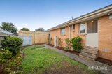 https://images.listonce.com.au/custom/160x/listings/24-thomas-street-croydon-south-vic-3138/783/01913783_img_10.jpg?sr20MlRFRyI