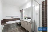 https://images.listonce.com.au/custom/160x/listings/24-vaucluse-boulevard-sanctuary-lakes-vic-3030/155/01613155_img_15.jpg?U70xk8NDDfA