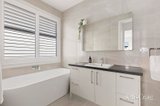 https://images.listonce.com.au/custom/160x/listings/24-victoria-street-oak-park-vic-3046/758/01979758_img_12.jpg?BOq_I8FFFM4