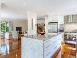 https://images.listonce.com.au/custom/160x/listings/24-view-street-mont-albert-vic-3127/582/01743582_img_02.jpg?MkdKfFJS6Tg