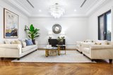 https://images.listonce.com.au/custom/160x/listings/24-viewpoint-avenue-glen-waverley-vic-3150/509/01910509_img_13.jpg?1Kx-flSu7ag