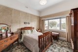 https://images.listonce.com.au/custom/160x/listings/24-warley-road-malvern-east-vic-3145/822/00554822_img_04.jpg?IfNqqe94nYs