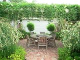 https://images.listonce.com.au/custom/160x/listings/24-warrick-street-ascot-vale-vic-3032/499/01633499_img_09.jpg?foM-rtHIv7g