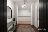 https://images.listonce.com.au/custom/160x/listings/24-warringah-crescent-eltham-vic-3095/943/01987943_img_02.jpg?_zdr98H5C_4