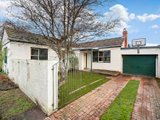 https://images.listonce.com.au/custom/160x/listings/24-winter-street-newington-vic-3350/283/01751283_img_01.jpg?4AuVLGKMjK4