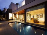 https://images.listonce.com.au/custom/160x/listings/24-yarrbat-avenue-balwyn-vic-3103/983/01684983_img_10.jpg?GLiW5lHMZWk