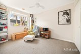 https://images.listonce.com.au/custom/160x/listings/240-bayview-crescent-black-rock-vic-3193/957/01875957_img_11.jpg?SJkBGHfRw1g