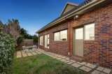 https://images.listonce.com.au/custom/160x/listings/240-cadby-avenue-ormond-vic-3204/633/01094633_img_15.jpg?45Ic14B20To