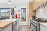 https://images.listonce.com.au/custom/160x/listings/240-clyde-street-newport-vic-3015/341/01733341_img_06.jpg?7RF659eULc0