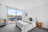 https://images.listonce.com.au/custom/160x/listings/240-cobden-street-north-melbourne-vic-3051/374/01522374_img_05.jpg?weaJzbakgKs