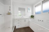 https://images.listonce.com.au/custom/160x/listings/240-elizabeth-street-bentleigh-east-vic-3165/572/01815572_img_10.jpg?nNZB1b3dQgo
