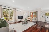 https://images.listonce.com.au/custom/160x/listings/240-felix-grove-mooroolbark-vic-3138/708/01551708_img_04.jpg?iavjJLC7Acw