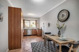 https://images.listonce.com.au/custom/160x/listings/240-osborne-avenue-glen-iris-vic-3146/887/01295887_img_03.jpg?_c3xtzaZjU4
