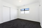 https://images.listonce.com.au/custom/160x/listings/2401-shannon-avenue-newtown-vic-3220/427/01782427_img_07.jpg?AAkESH-a-Qo