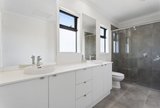 https://images.listonce.com.au/custom/160x/listings/2401-shannon-avenue-newtown-vic-3220/427/01782427_img_08.jpg?HX3fvontTy8