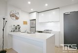 https://images.listonce.com.au/custom/160x/listings/2404620-collins-street-melbourne-vic-3000/558/01772558_img_03.jpg?A0jDgaAhmjU