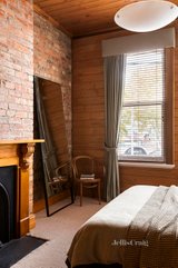 https://images.listonce.com.au/custom/160x/listings/241-nicholson-street-carlton-vic-3053/372/01692372_img_12.jpg?bKpxlgS-8e0