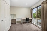 https://images.listonce.com.au/custom/160x/listings/241-st-clems-road-doncaster-east-vic-3109/592/01510592_img_09.jpg?19eX95HpViw