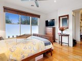 https://images.listonce.com.au/custom/160x/listings/241-the-boulevard-port-melbourne-vic-3207/970/01086970_img_07.jpg?aMrRkomwcuE