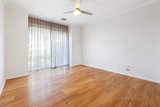 https://images.listonce.com.au/custom/160x/listings/241-woodbine-grove-chelsea-vic-3196/773/01734773_img_07.jpg?gqpuAiqxC88